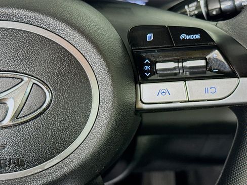 Used 2021 Hyundai Elantra SEL FWD image 13