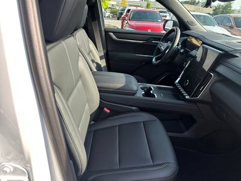 New 2026 GMC Acadia Elevation w/ Super Cruise Package FWD image 41
