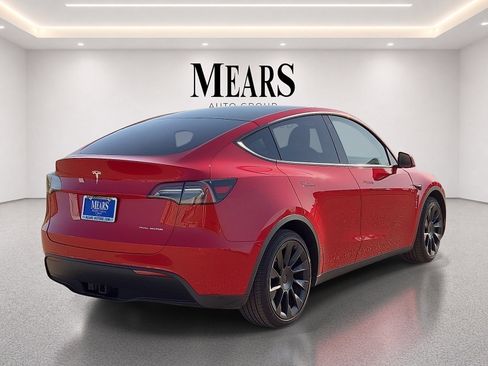 Used 2021 Tesla Model Y Long Range AWD/4WD image 5