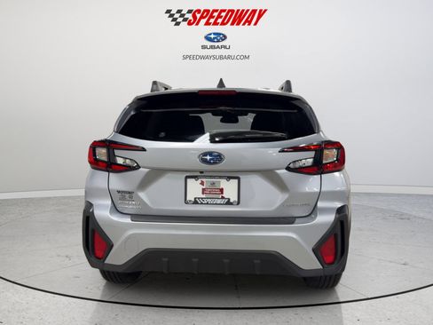 Used 2025 Subaru Crosstrek 2.0i Premium image 9