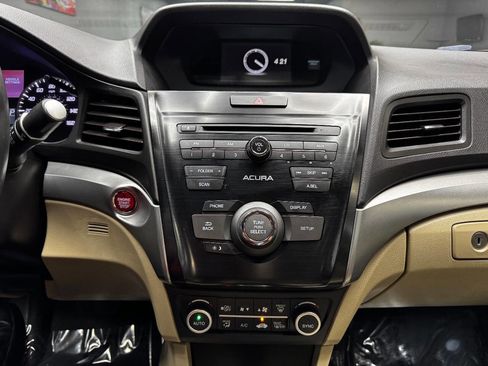 Used 2018 Acura ILX w/Special Edition 4dr Sedan Pa image 22