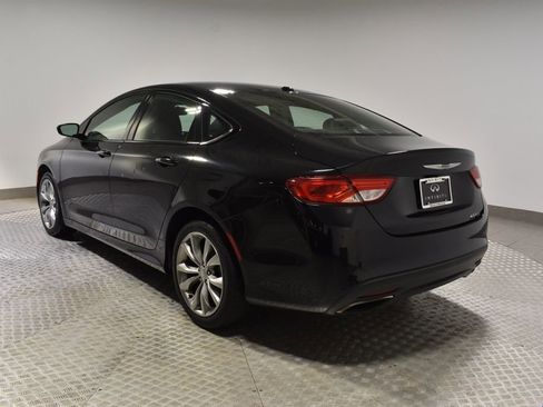 Used 2015 Chrysler 200 S w/ Comfort Group image 5