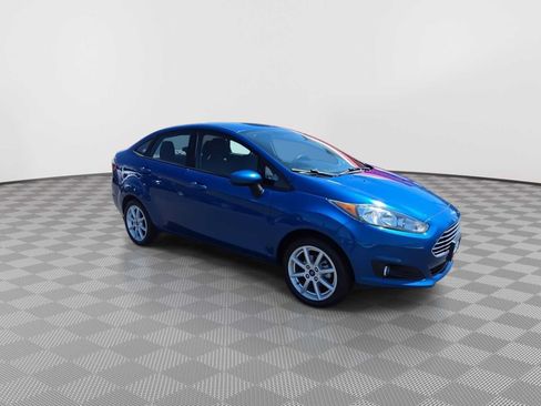Used 2019 Ford Fiesta SE w/ Equipment Group 201A FWD image 2