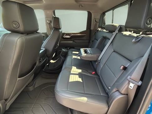 Used 2023 Chevrolet Silverado 1500 RST w/ Rally Edition AWD/4WD image 19