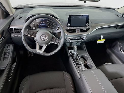 New 2026 Nissan Altima 2.5 SV AWD/4WD image 18