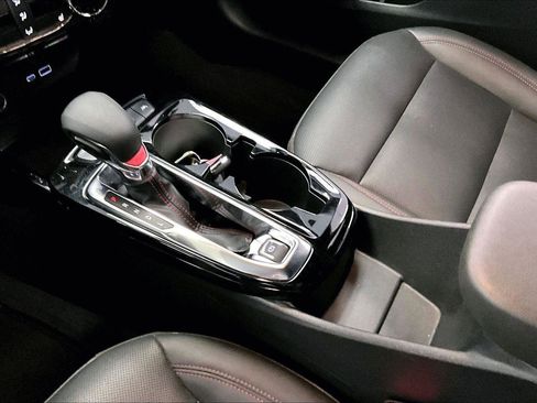 Used 2024 Chevrolet Trax RS w/ Driver Confidence Package image 16