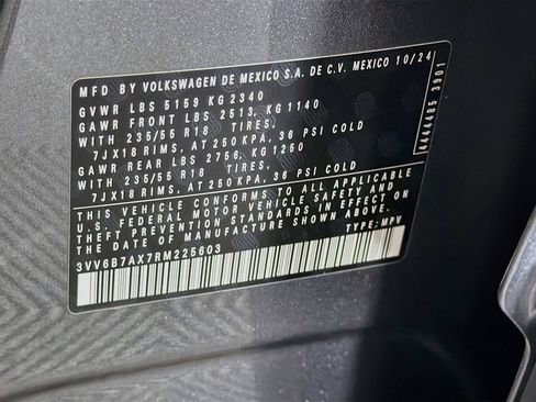 Used 2024 Volkswagen Tiguan Wolfsburg Edition FWD image 31