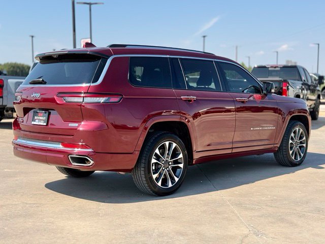 Used 2021 Jeep Grand Cherokee L Overland w/ Luxury Tech Group IV AWD/4WD image 2
