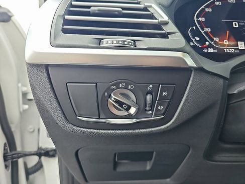 Used 2024 BMW X3 M40i w/ Premium Package image 25