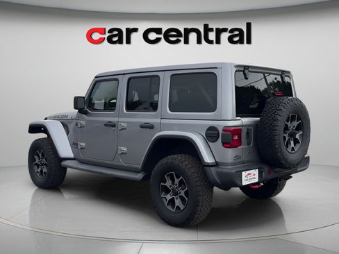Used 2018 Jeep Wrangler Unlimited Rubicon AWD/4WD image 3