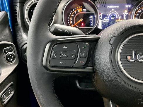 Used 2023 Jeep Wrangler Unlimited Sport AWD/4WD image 25