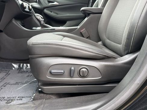 Used 2023 Buick Encore GX Preferred w/ Cold Weather Comfort Package FWD image 21