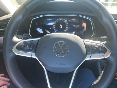 Used 2023 Volkswagen Jetta SE FWD image 18