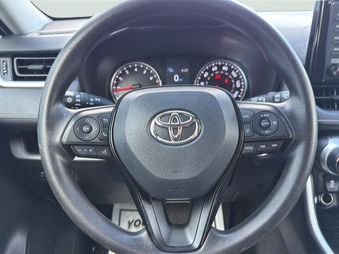 Used 2021 Toyota RAV4 XLE AWD/4WD image 23
