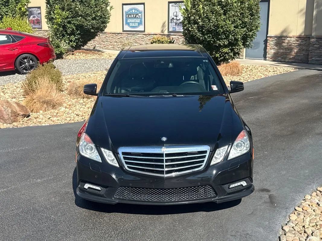 Used 2011 Mercedes-Benz E 550 4MATIC Sedan w/ Premium 2 Pkg image 32