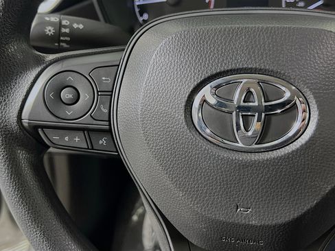 Used 2025 Toyota Corolla LE FWD image 19