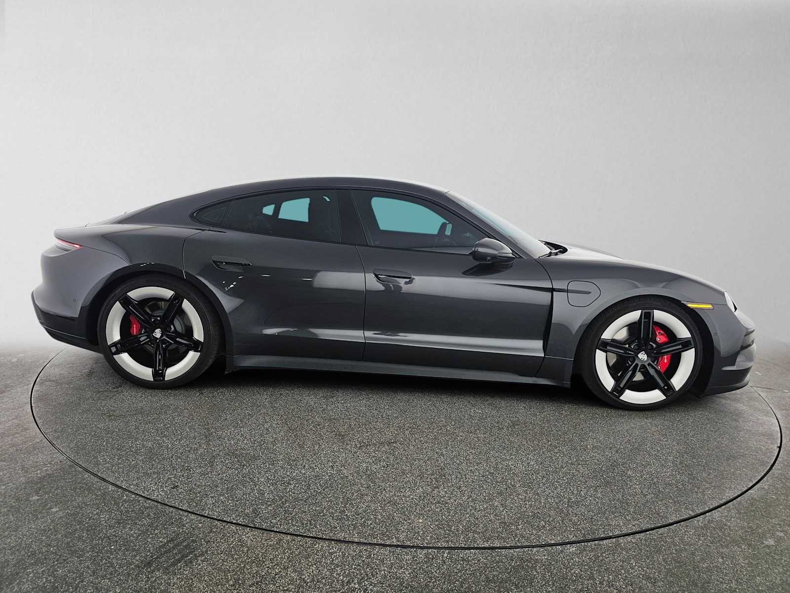 Used 2025 Porsche Taycan 4S AWD/4WD image 2