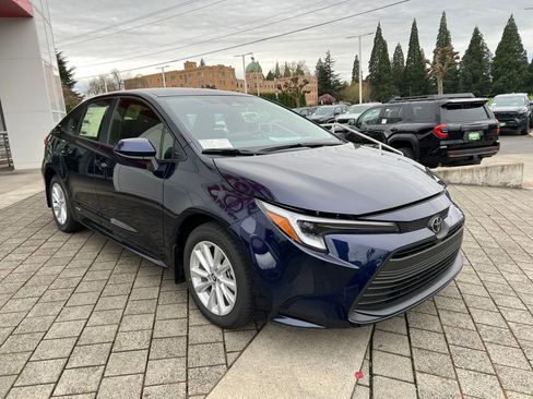 New 2026 Toyota Corolla LE image 7