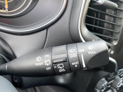 Used 2022 Jeep Cherokee Trailhawk w/ Premium Leather Package image 19