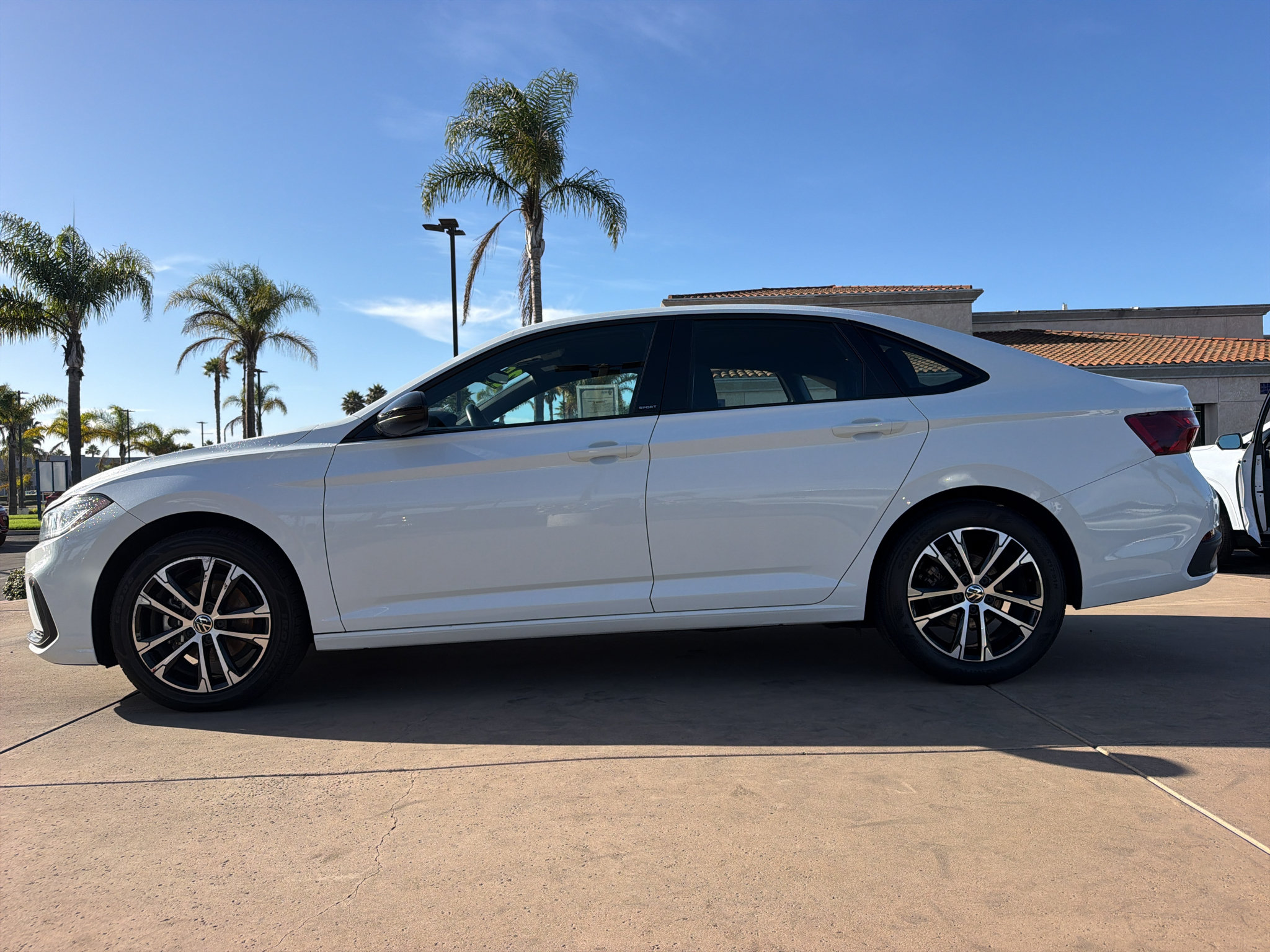 Used 2025 Volkswagen Jetta Sport FWD image 8