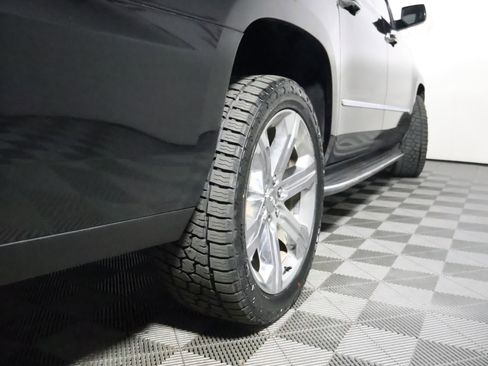 Used 2016 GMC Yukon XL Denali w/ Open Road Package AWD/4WD image 10