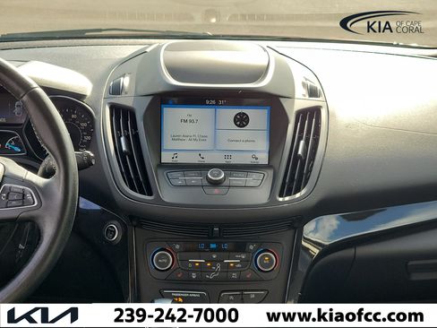 Used 2019 Ford Escape SE FWD image 18