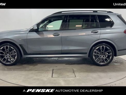 Used 2023 BMW X7 xDrive40i w/ M Sport Package image 5