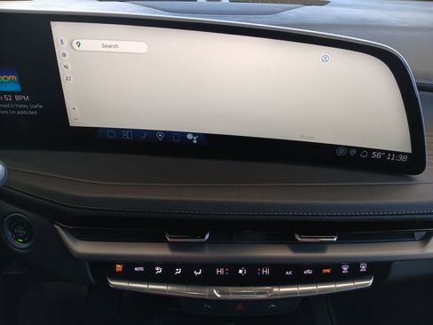 Used 2024 Cadillac XT4 Premium Luxury image 14