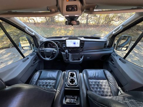 Used 2022 Ford Transit 250 Medium Roof AWD image 51