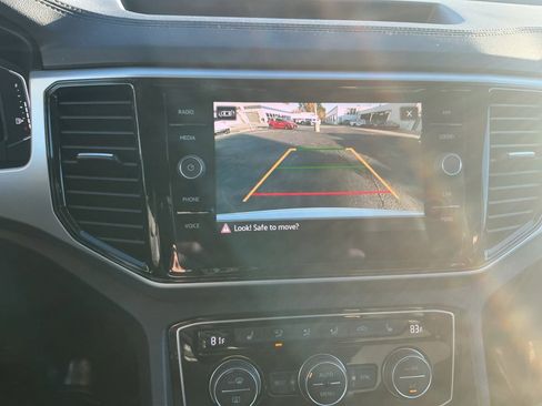 Certified 2023 Volkswagen Atlas SE image 22