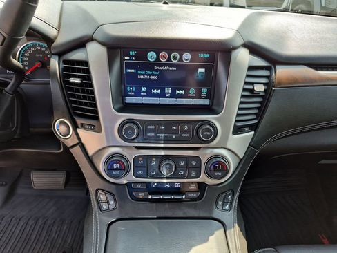Used 2019 GMC Yukon XL Denali AWD/4WD image 27