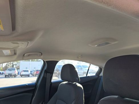 Used 2018 Chevrolet Cruze LS image 27