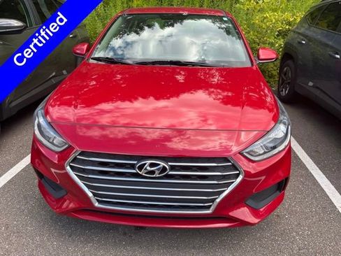 Used 2022 Hyundai Accent SE FWD image 3
