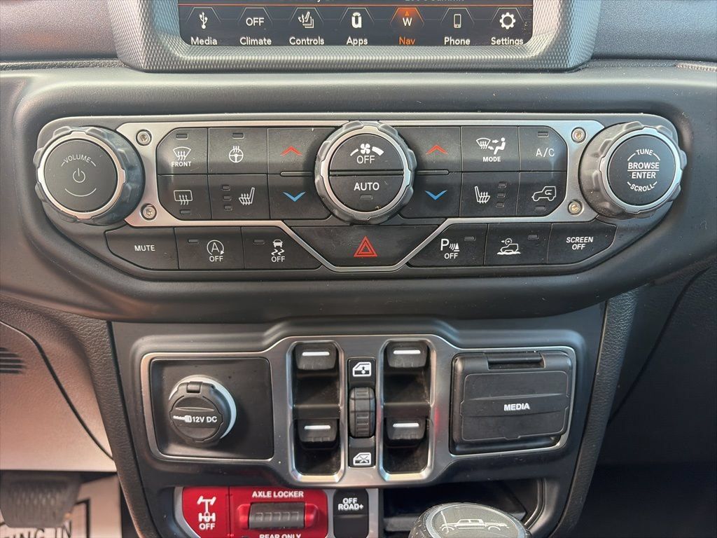 Used 2023 Jeep Gladiator Mojave w/ Cold Weather Group AWD/4WD image 8