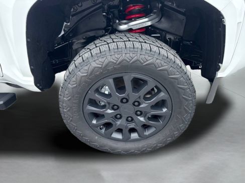 New 2026 Toyota Tacoma SR5 AWD/4WD image 38
