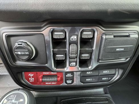 New 2025 Jeep Wrangler Unlimited Rubicon 392 image 20