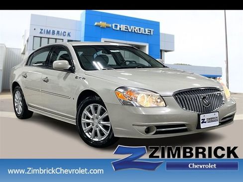 Used 2010 Buick Lucerne CXL image 1