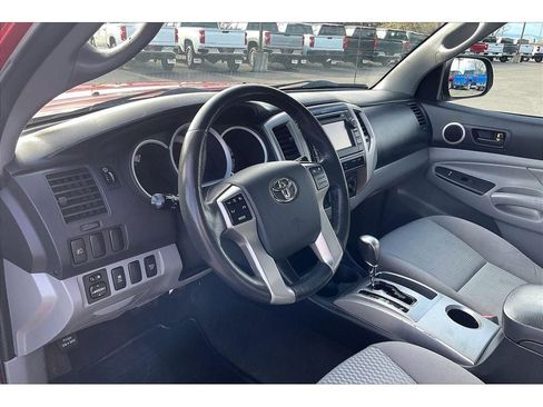 Used 2013 Toyota Tacoma 4x4 Double Cab w/ SR5 Pkg image 16