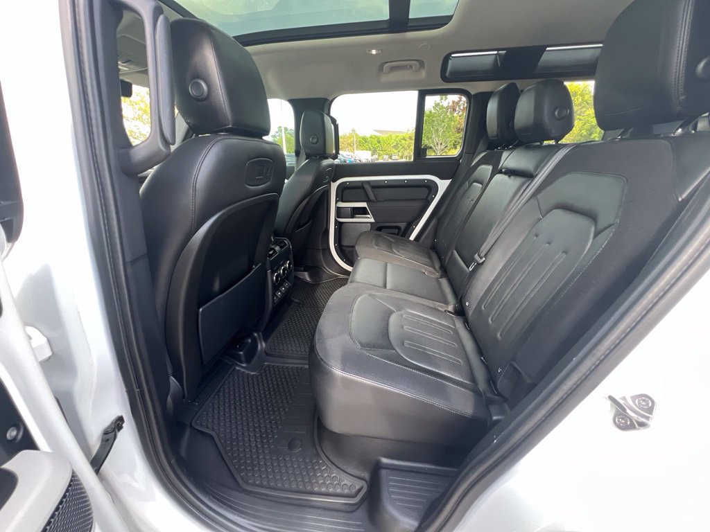 Used 2020 Land Rover Defender 110 SE AWD/4WD image 28