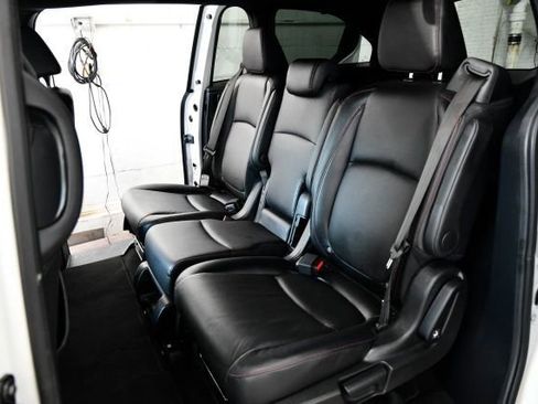 Used 2023 Honda Odyssey Sport image 4