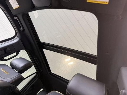 New 2025 Ford Expedition Tremor image 25