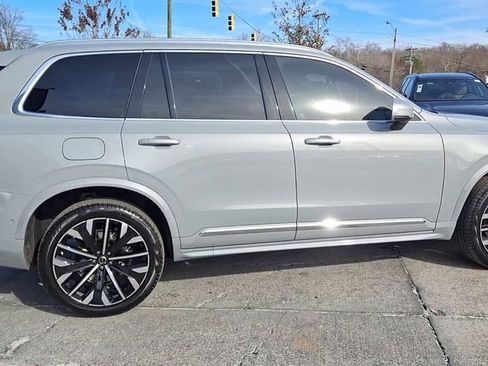New 2026 Volvo XC90 B6 Plus w/ Protection Package Premier image 7