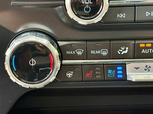 Used 2023 Ford F150 King Ranch w/ Equipment Group 601A High AWD/4WD image 23