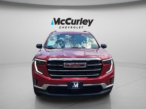 Used 2024 GMC Acadia Elevation AWD/4WD image 2
