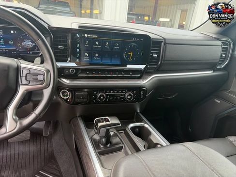 Used 2023 Chevrolet Silverado 1500 LTZ AWD/4WD image 17