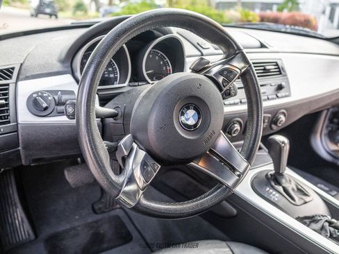 Used 2007 BMW Z4 3.0i image 44