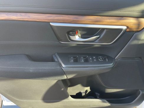 Used 2019 Honda CR-V EX image 8