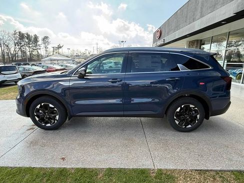 New 2026 Kia Sorento S w/ S Panoramic Sunroof Package image 19