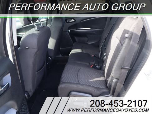 Used 2018 Dodge Journey SE image 15