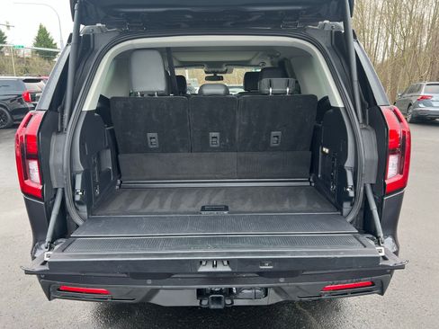 Used 2025 Ford Expedition Active image 7